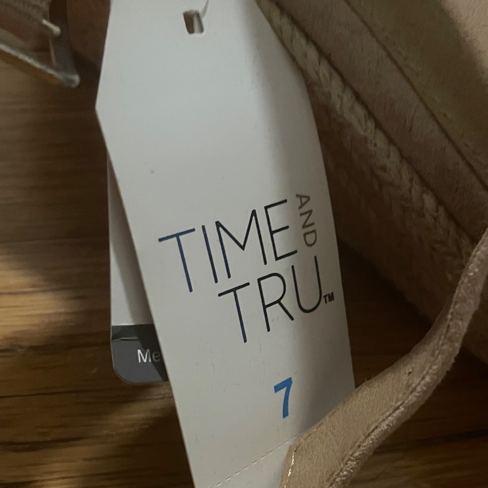 Time and Tru Tan Wedges with Silver Strap - Picture 2 of 5